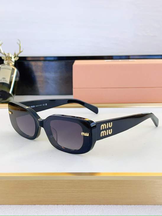 Picture of Miu Miu Sunglasses _SKUfw80050120fw